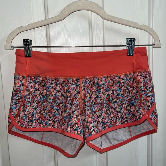 Lululemon 🍋 Run Speed Shorts 4-way Stretch
Prism Petal Size 4 - Picture 3 of 13